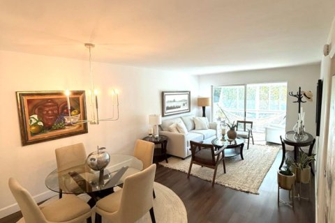 Condo in Margate, Florida, 1 bedroom  № 2250521 - photo 2