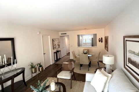 Condo in Margate, Florida, 1 bedroom  № 2250521 - photo 5