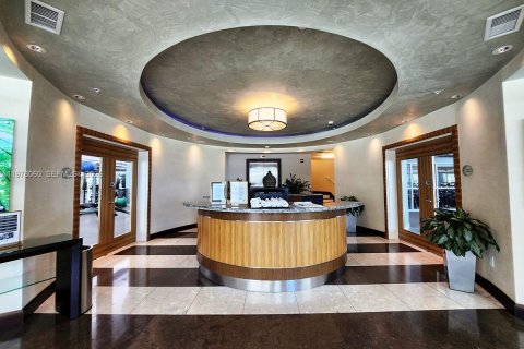 Condo in Miami, Florida, 2 bedrooms  № 2042000 - photo 18