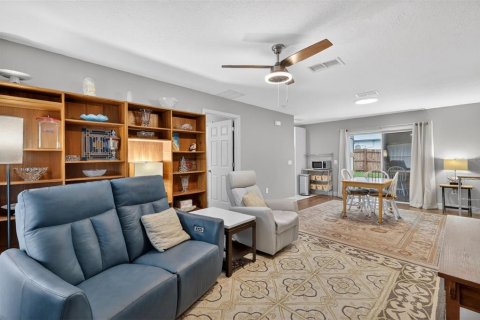 Casa en venta en Eustis, Florida, 3 dormitorios, 96.62 m2 № 2156025 - foto 10