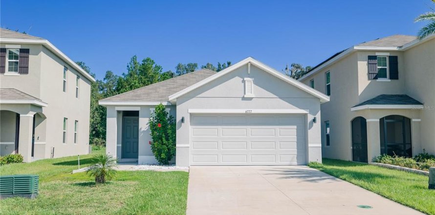 Villa ou maison à Brooksville, Floride 3 chambres, 140.84 m2 № 1913350