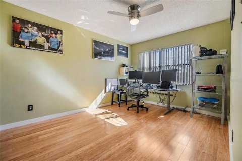 Townhouse in Oldsmar, Florida 3 bedrooms, 134.71 sq.m. № 1534039 - photo 15