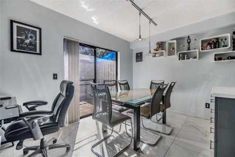 Townhouse in Oldsmar, Florida 3 bedrooms, 134.71 sq.m. № 1534039 - photo 23