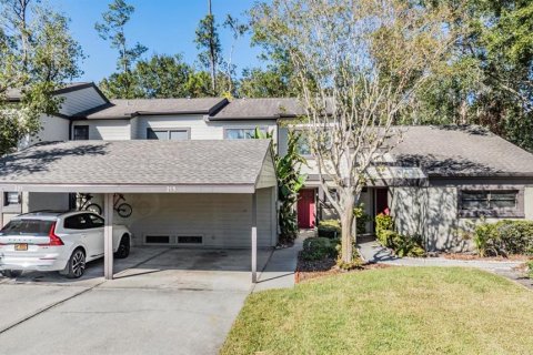 Townhouse in Oldsmar, Florida 3 bedrooms, 134.71 sq.m. № 1534039 - photo 1