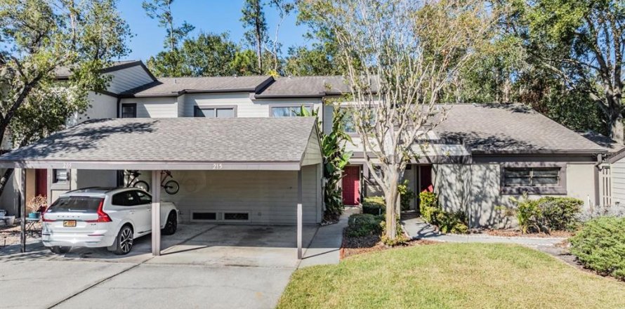 Townhouse in Oldsmar, Florida 3 bedrooms, 134.71 sq.m. № 1534039