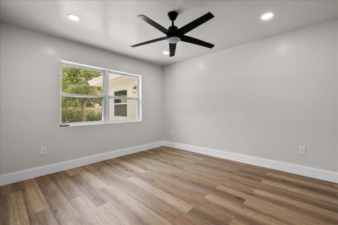 Villa ou maison à vendre à West Palm Beach, Floride: 4 chambres, 257.06 m2 № 2270472 - photo 22