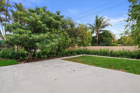 Villa ou maison à vendre à West Palm Beach, Floride: 4 chambres, 257.06 m2 № 2270472 - photo 26