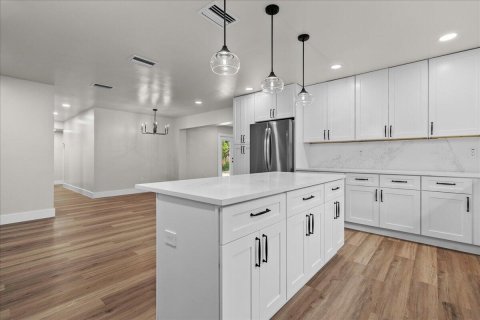 Villa ou maison à vendre à West Palm Beach, Floride: 4 chambres, 257.06 m2 № 2270472 - photo 6
