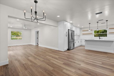 Villa ou maison à vendre à West Palm Beach, Floride: 4 chambres, 257.06 m2 № 2270472 - photo 8