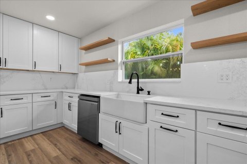 Villa ou maison à vendre à West Palm Beach, Floride: 4 chambres, 257.06 m2 № 2270472 - photo 7