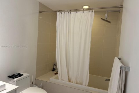 Condominio en venta en Miami, Florida, 1 dormitorio, 68.93 m2 № 1812223 - foto 27