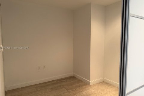 Condominio en venta en Miami, Florida, 1 dormitorio, 68.93 m2 № 1812223 - foto 22