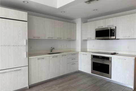 Condominio en venta en Miami, Florida, 1 dormitorio, 68.93 m2 № 1812223 - foto 10
