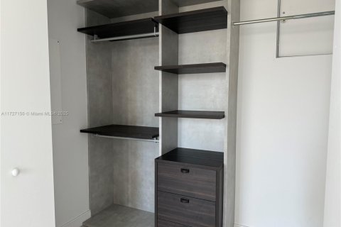 Condominio en venta en Miami, Florida, 1 dormitorio, 68.93 m2 № 1812223 - foto 30