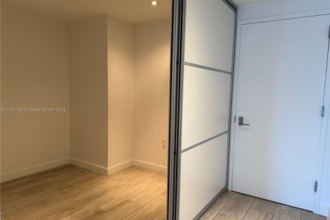 Condominio en venta en Miami, Florida, 1 dormitorio, 68.93 m2 № 1812223 - foto 24