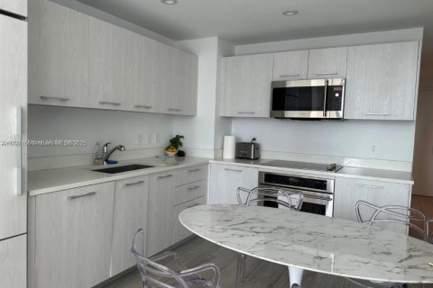 Condominio en venta en Miami, Florida, 1 dormitorio, 68.93 m2 № 1812223 - foto 7