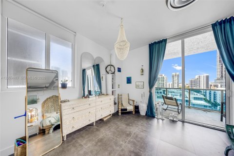 Copropriété à louer à Miami, Floride: 2 chambres, 148.09 m2 № 2075481 - photo 13