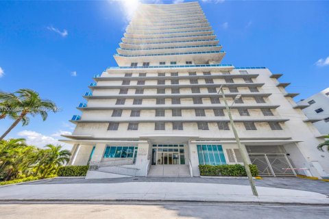 Copropriété à louer à Miami, Floride: 2 chambres, 148.09 m2 № 2075481 - photo 23
