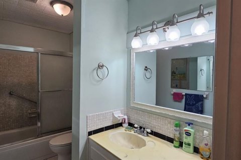 Copropriété à louer à Saint Petersburg, Floride: 1 chambre, 71.07 m2 № 1913382 - photo 17