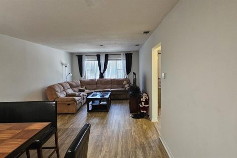 Copropriété à louer à Saint Petersburg, Floride: 1 chambre, 71.07 m2 № 1913382 - photo 12