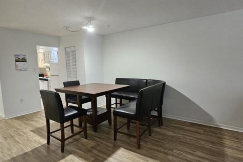 Copropriété à louer à Saint Petersburg, Floride: 1 chambre, 71.07 m2 № 1913382 - photo 10