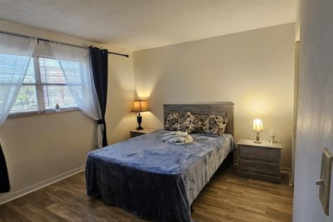 Copropriété à louer à Saint Petersburg, Floride: 1 chambre, 71.07 m2 № 1913382 - photo 15