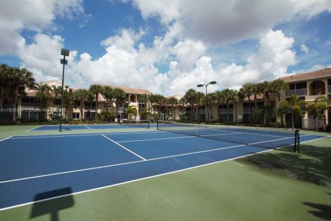 Condo in West Palm Beach, Florida, 1 bedroom  № 1800715 - photo 7