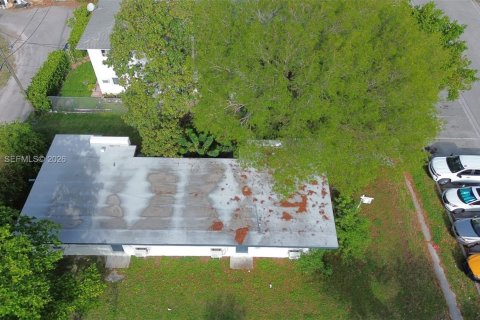 Купить коммерческую недвижимость в Норт-Майами-Бич, Флорида 114.27м2, № 2062918 - фото 22