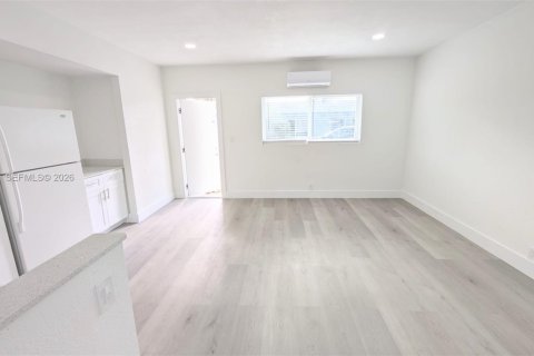 Купить коммерческую недвижимость в Норт-Майами-Бич, Флорида 114.27м2, № 2062918 - фото 30