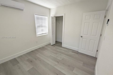 Купить коммерческую недвижимость в Норт-Майами-Бич, Флорида 114.27м2, № 2062918 - фото 27