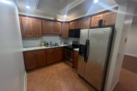 Copropriété à vendre à Pembroke Pines, Floride: 2 chambres, 76.09 m2 № 1978416 - photo 5