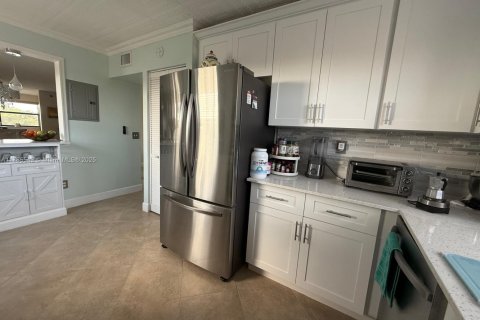 Copropriété à vendre à Sunrise, Floride: 2 chambres, 115.66 m2 № 1708727 - photo 7