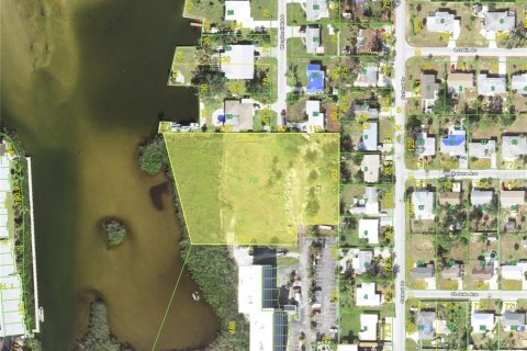 Propiedad comercial en venta en Englewood, Florida № 1568788 - foto 1