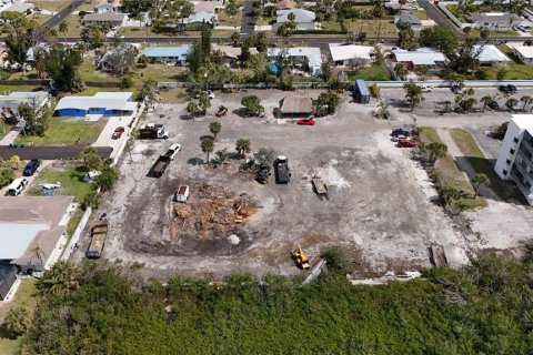 Propiedad comercial en venta en Englewood, Florida № 1568788 - foto 11