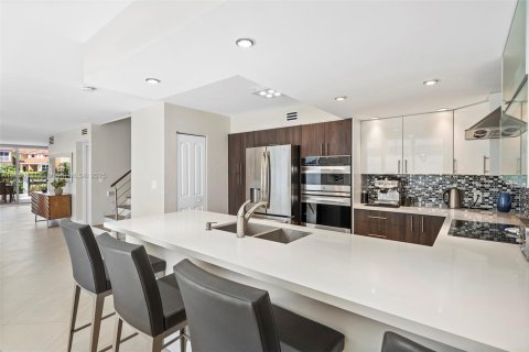 Touwnhouse à vendre à Aventura, Floride: 4 chambres, 232.07 m2 № 1883849 - photo 15
