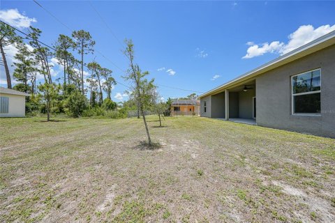 House in Port Charlotte, Florida 3 bedrooms, 145.21 sq.m. № 1740261 - photo 28