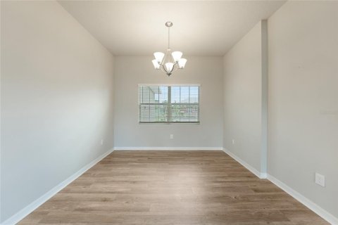 House in Port Charlotte, Florida 3 bedrooms, 145.21 sq.m. № 1740261 - photo 11
