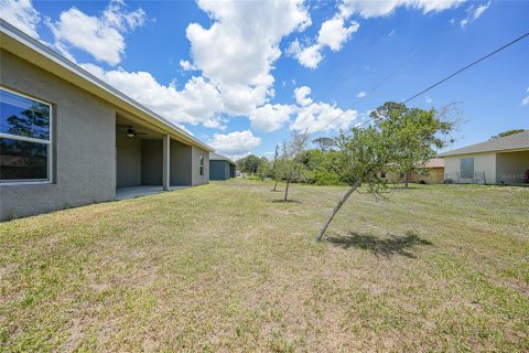 House in Port Charlotte, Florida 3 bedrooms, 145.21 sq.m. № 1740261 - photo 29