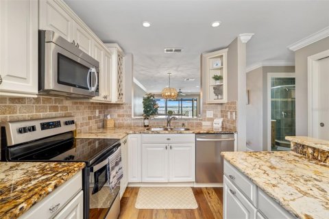 Copropriété à vendre à Sarasota, Floride: 2 chambres, 101.54 m2 № 2148445 - photo 17