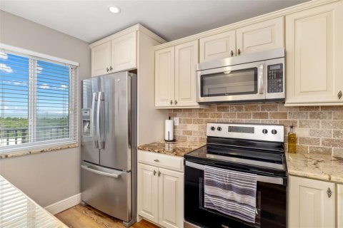 Copropriété à vendre à Sarasota, Floride: 2 chambres, 101.54 m2 № 2148445 - photo 4