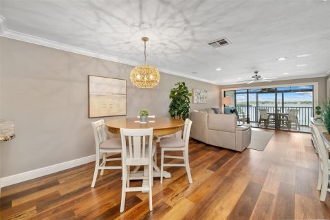 Copropriété à vendre à Sarasota, Floride: 2 chambres, 101.54 m2 № 2148445 - photo 12
