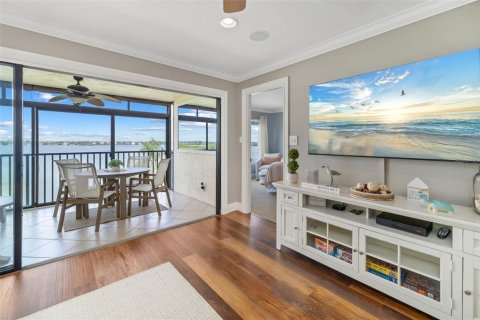 Copropriété à vendre à Sarasota, Floride: 2 chambres, 101.54 m2 № 2148445 - photo 7