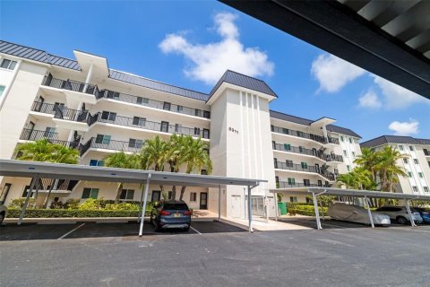 Copropriété à vendre à Sarasota, Floride: 2 chambres, 101.54 m2 № 2148445 - photo 5