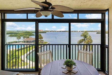Copropriété à vendre à Sarasota, Floride: 2 chambres, 101.54 m2 № 2148445 - photo 30