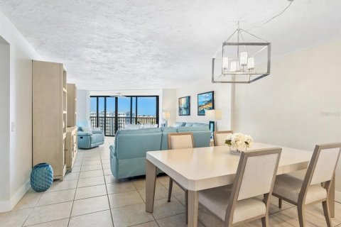 Condo in Sarasota, Florida, 2 bedrooms  № 2145430 - photo 7
