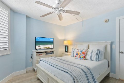 Condo in Sarasota, Florida, 2 bedrooms  № 2145430 - photo 25