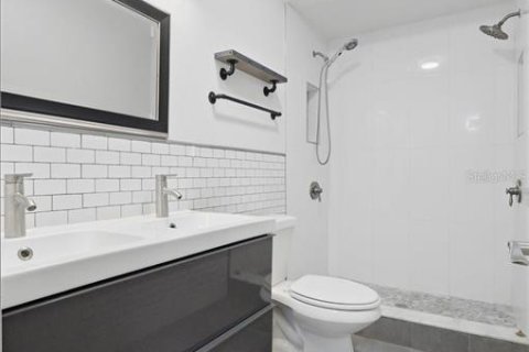 Condominio en venta en Lakeland, Florida, 2 dormitorios, 115.57 m2 № 2199053 - foto 21