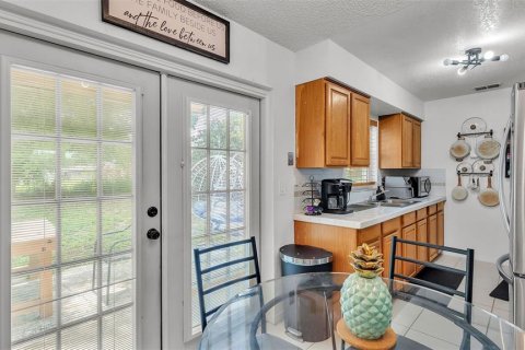 House in Lake Alfred, Florida 3 bedrooms, 92.9 sq.m. № 1824118 - photo 7