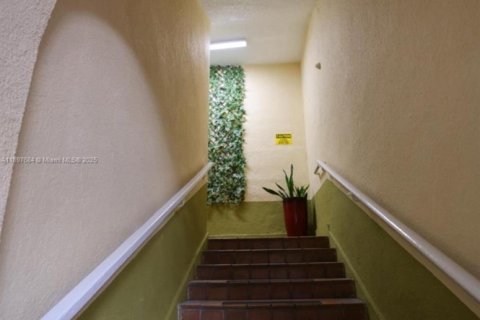 Снять в аренду квартиру в Майами, Флорида 1 спальня, № 1948830 - фото 16