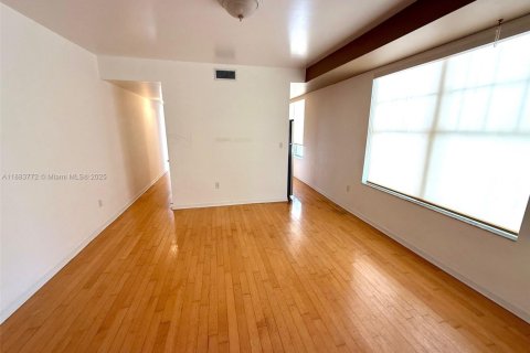 Condominio en alquiler en Miami Beach, Florida, 2 dormitorios, 86.49 m2 № 1932684 - foto 5